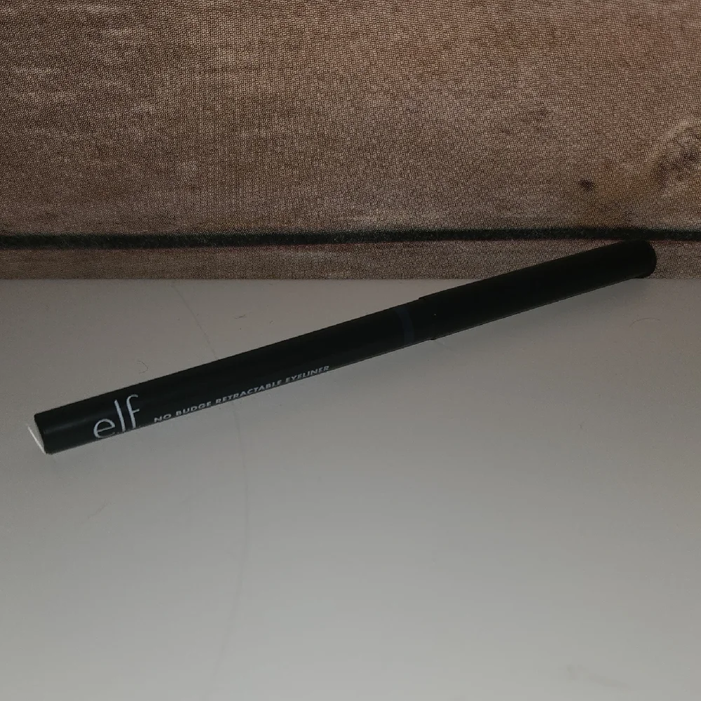 ELF Navy Eyeliner